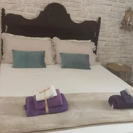 Πανσιόν Stenghe Stracche 3*