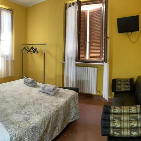 Πανσιόν Stenghe Stracche 3*